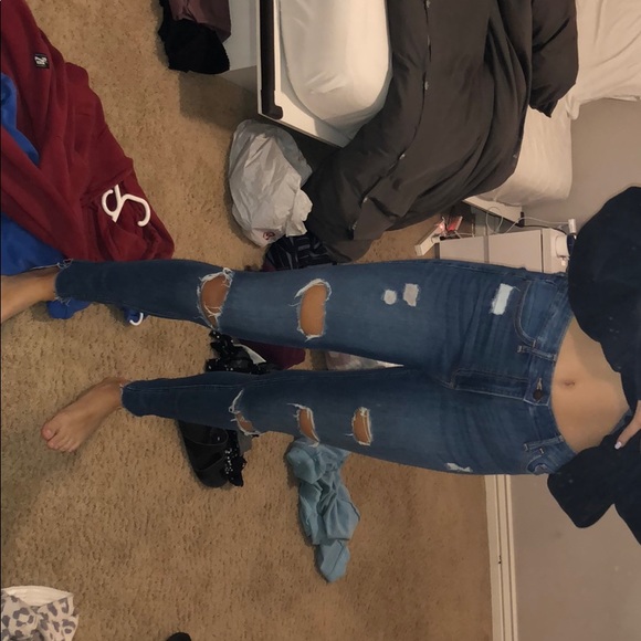 hollister jeans - Picture 3 of 3